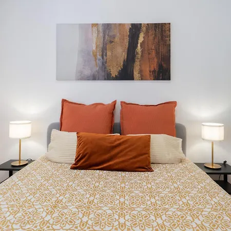 Salon Des Fleurs Apartment