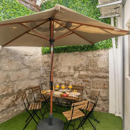 Apartment Salon Des Fleurs *